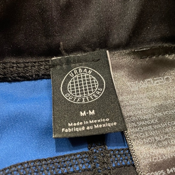 Urban Outfitters colorblock mesh panel bike short - Picture 4 of 5